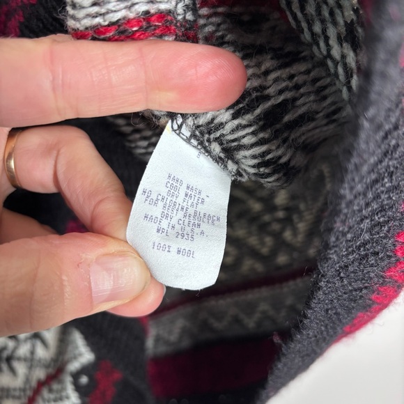 Vintage Alps 100% Wool Nordic Silver Button Cardigan Size Small EUC - Picture 7 of 9